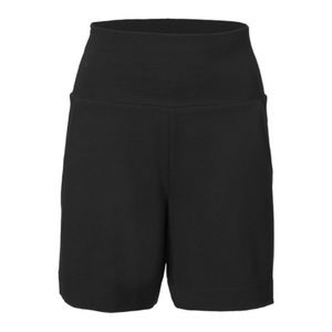 Cabi Chance Shorts in Large